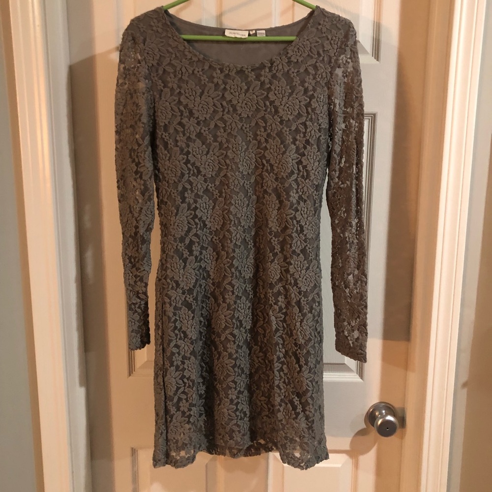 Gray Lace-Patterned Long-Sleeve Dress